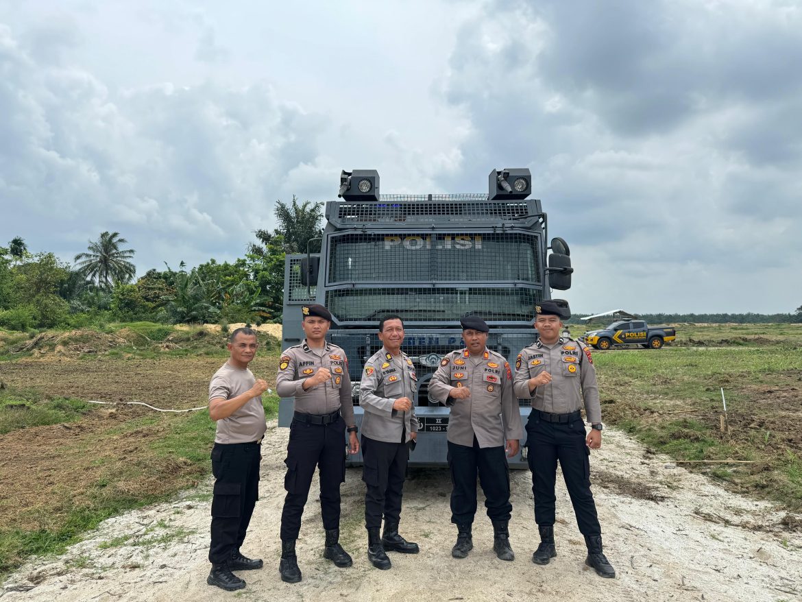 Polres Batu Bara Pengecekan dan Penyiraman Lahan Jagung Program Ketahanan Pangan