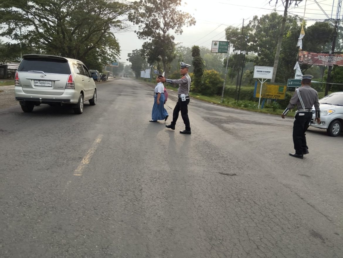 Polres Batu Bara Laksanakan Strong Point, Antisipasi Kemacetan