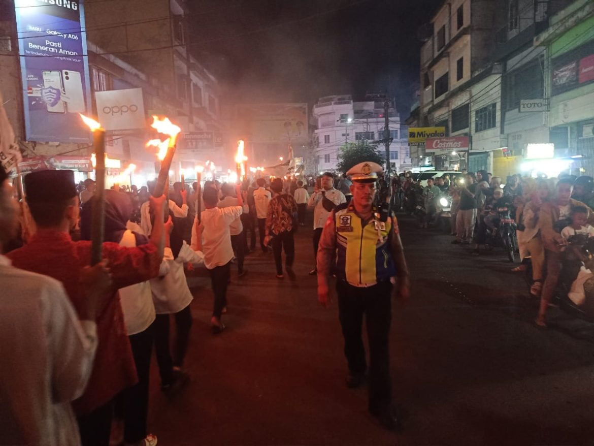 Polres Tebing Tinggi Pengamanan Pawai Obor dan Doa Bersama Sambut Ramadhan