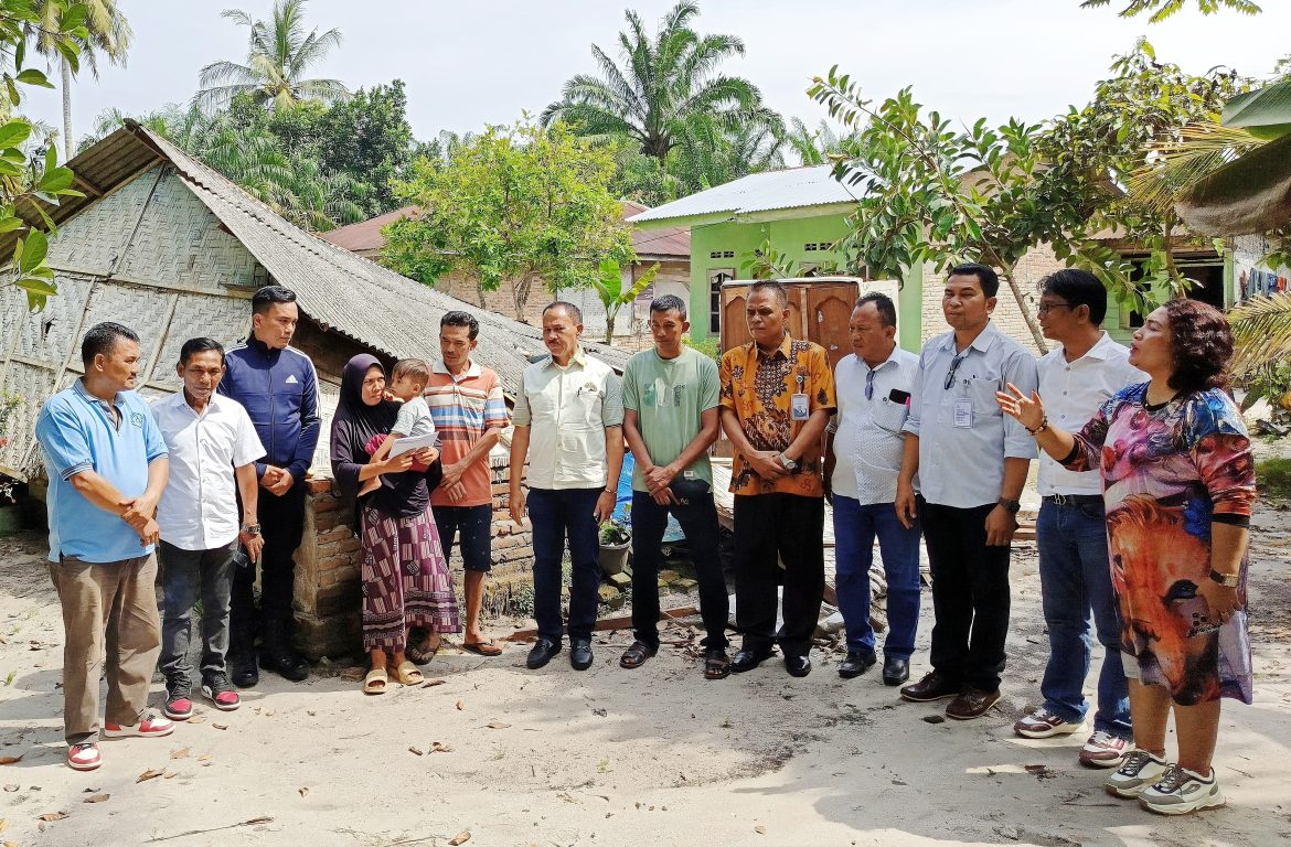 Uluran Tangan Anggota DPR RI Maruli Siahaan, Harapan Baru bagi Korban Rumah Roboh di Serdang Bedagai