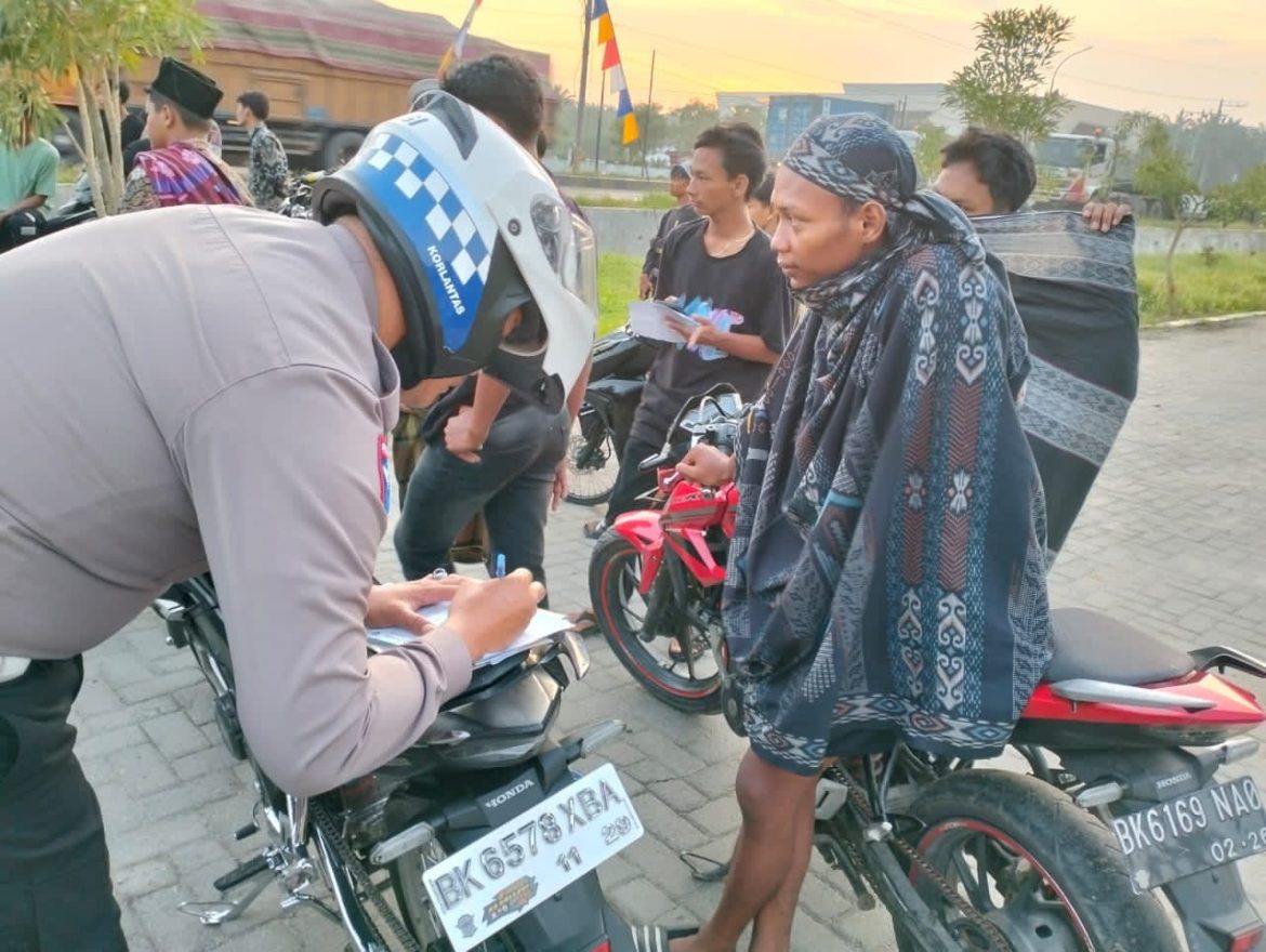 Polres Sergai Patroli Asmara Subuh, 56 Sepeda Motor Ditertibkan