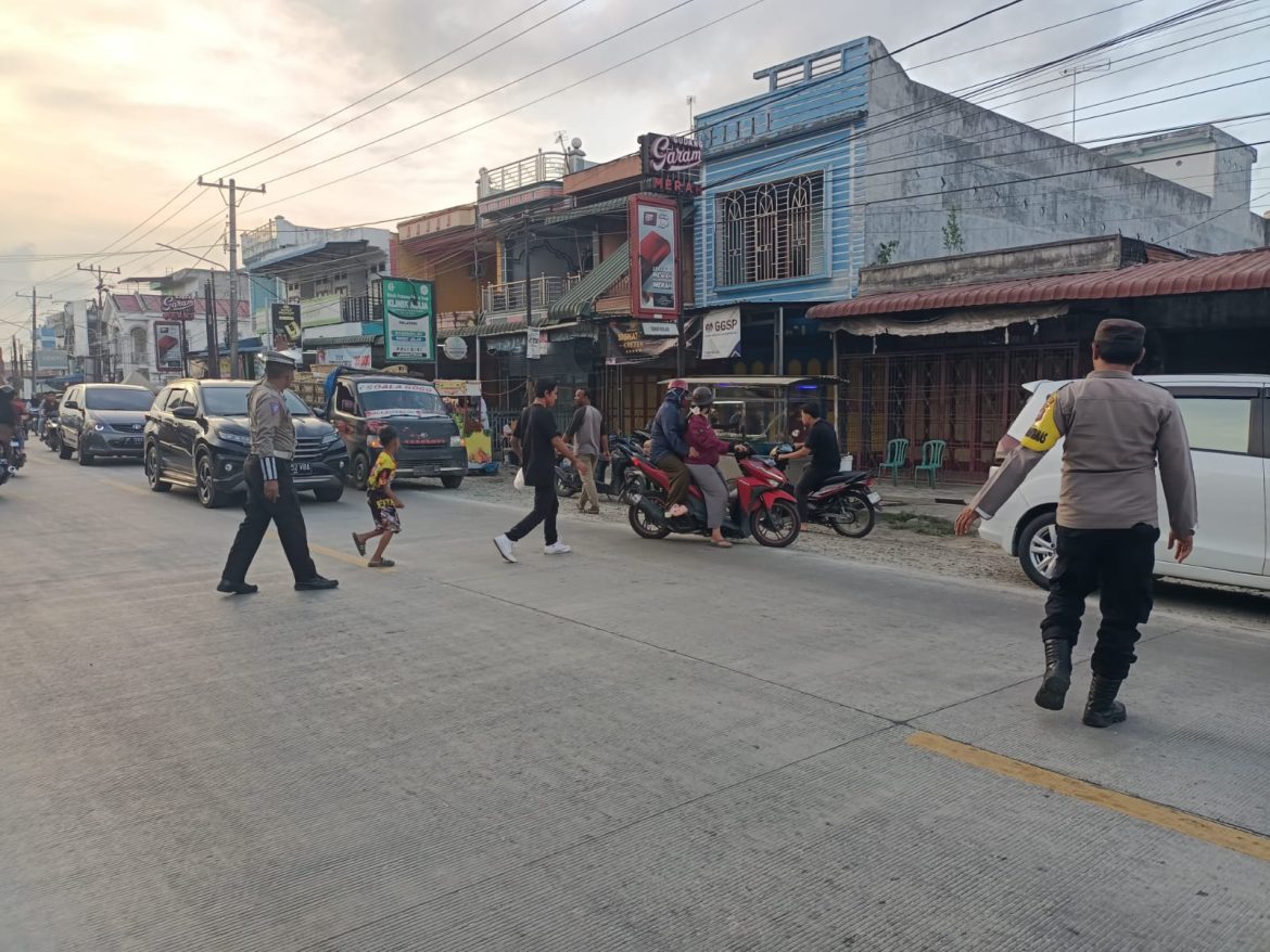Sat Lantas Polres Batu Bara Gatur Lalin, Pastikan Aman dan Lancar