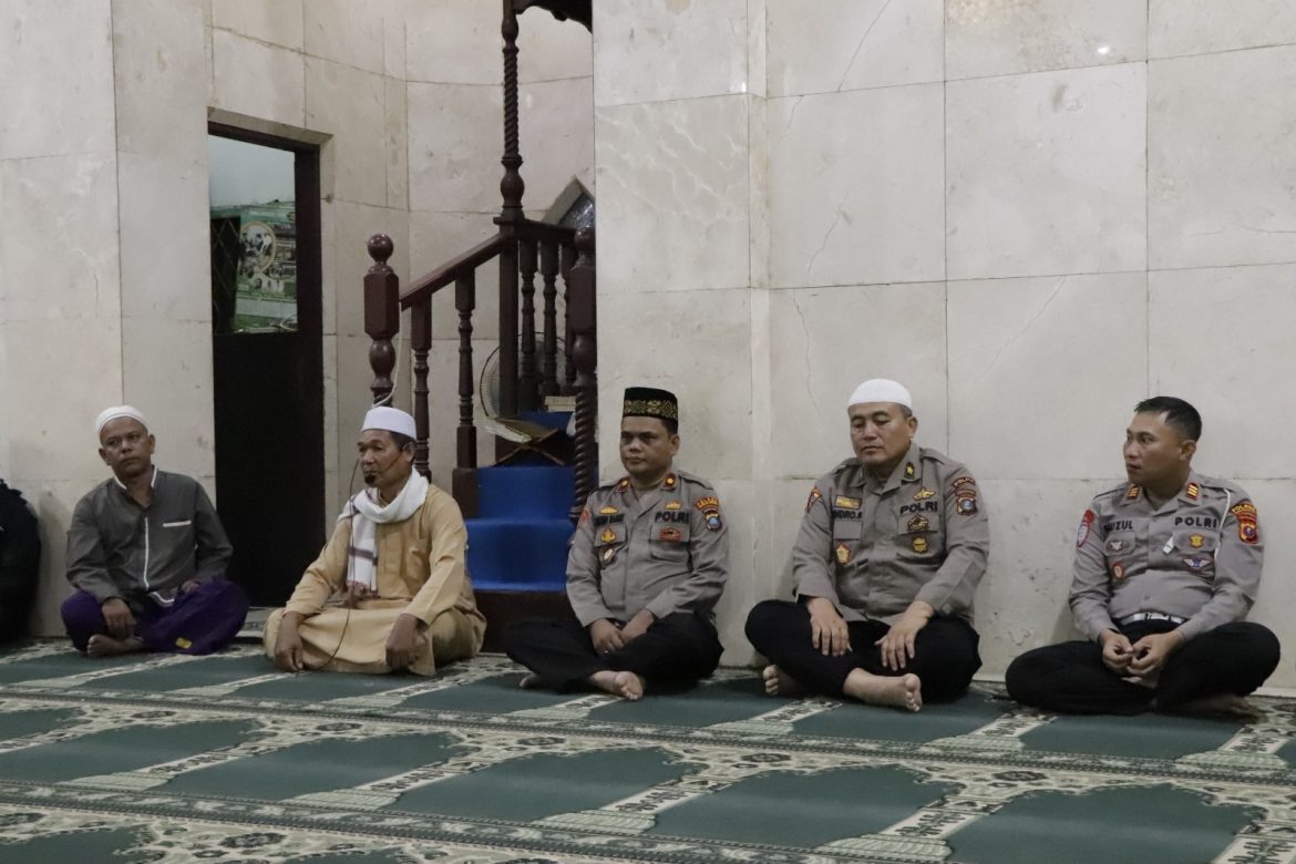 Safari Ramadhan Polres Sergai Diwarnai Shalat Subuh Berjama’ah dan Tausiah Singkat
