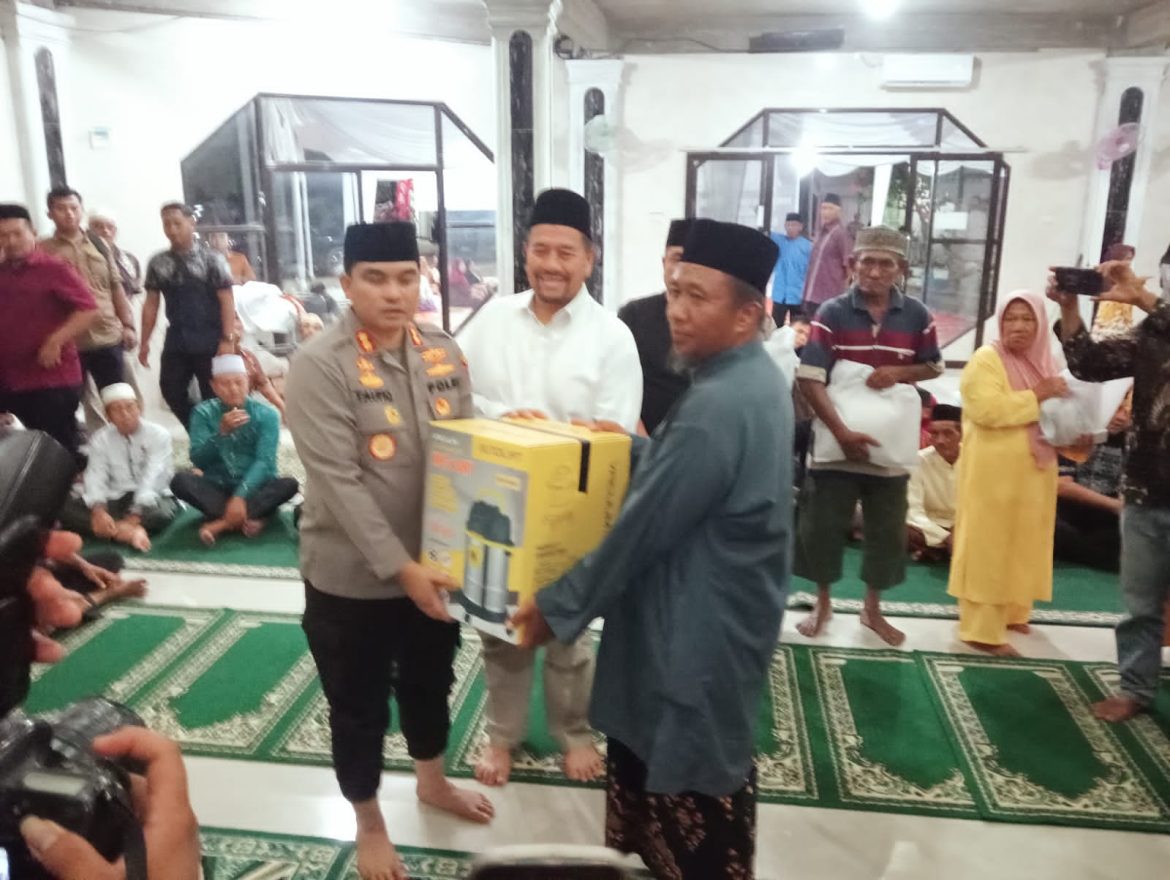 Kapolres Batu Bara Bersama Forkopimda Kabupaten Batu Bara Sapa Ramadhan Sholat Tarawih Keliling