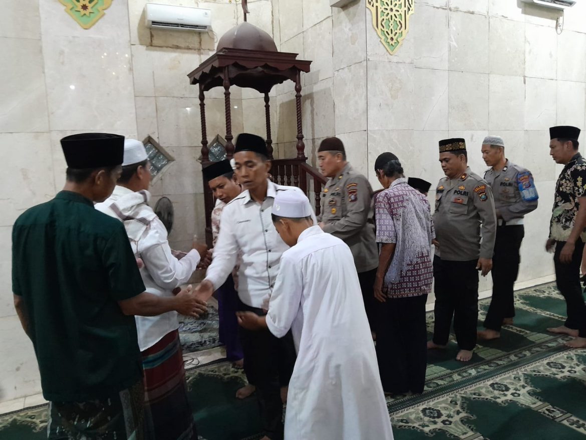 Polres Sergai Safari Ramadhan dengan Shalat Tarawih Berjamaah di Masjid Al-Abrar