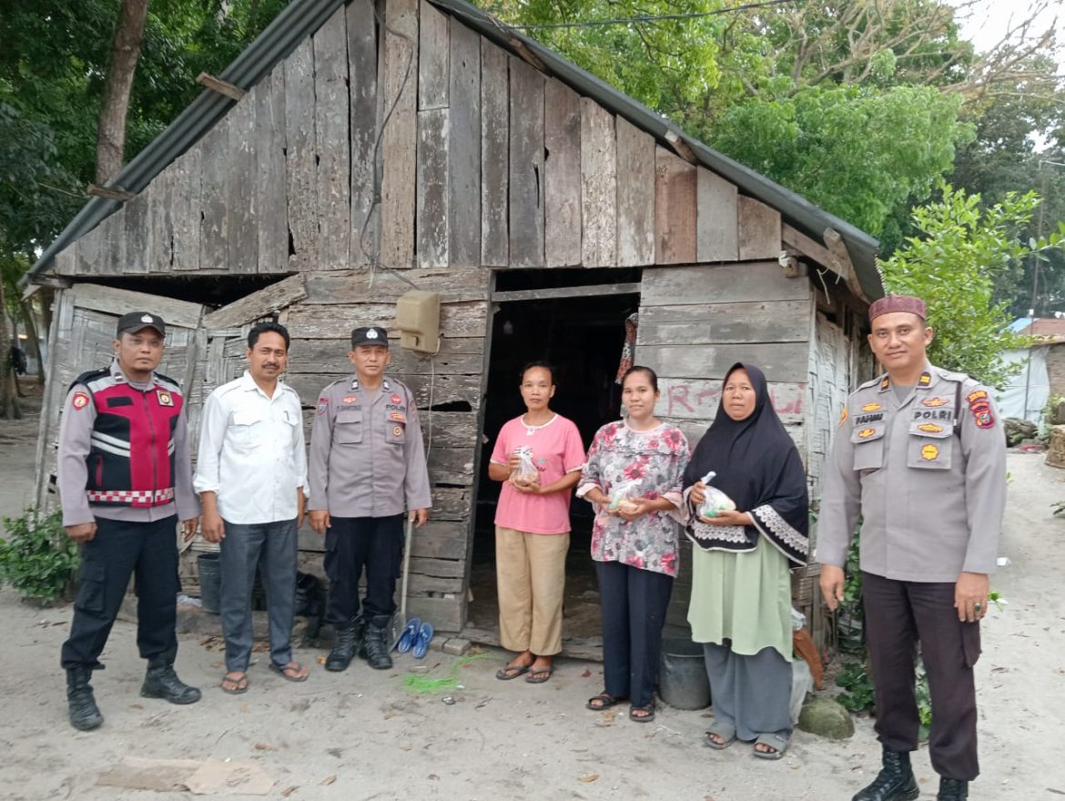 Ramadhan Berkah, Plt Kapolsek Medang Deras Iptu Ahmad Fahmi, S.H Berbagi Takjil