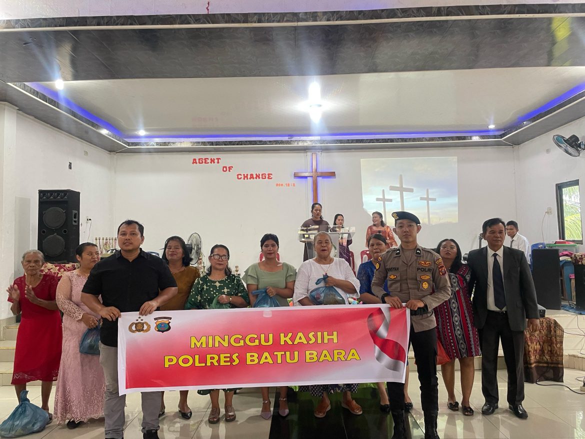Personil Polres Batu Bara Laksanakan Minggu Kasih Di Gereja GDPI Lima Puluh Kota