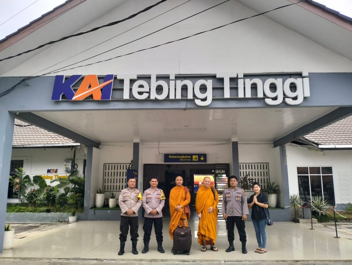 Patroli Dialogis Polres Tebing Tinggi Sambangi Stasiun Kereta Api