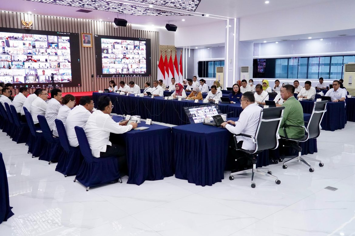 Menteri ATR/Kepala BPN Instruksikan Satker di Daerah untuk Lakukan Peninjauan Sekitar DAS sebagai Langkah Preventif Banjir