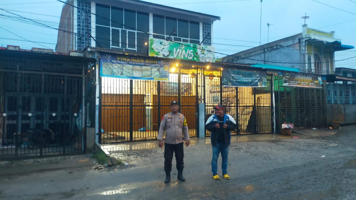 Polsek Medang Deras Laksanakan Patroli Subuh