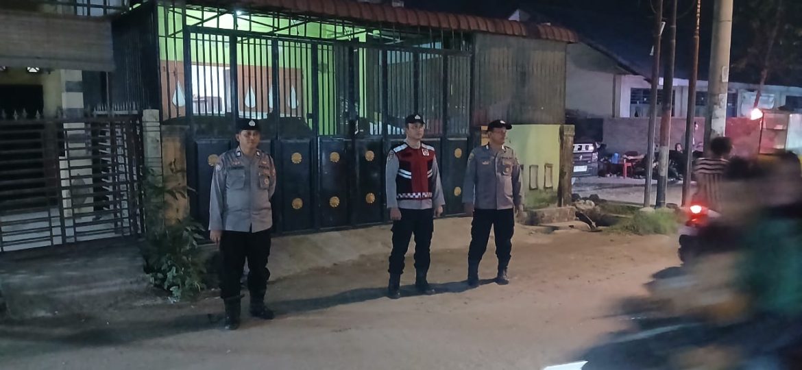 Patroli Subuh Polsek Medang Deras Cegah Aksi Kejahatan