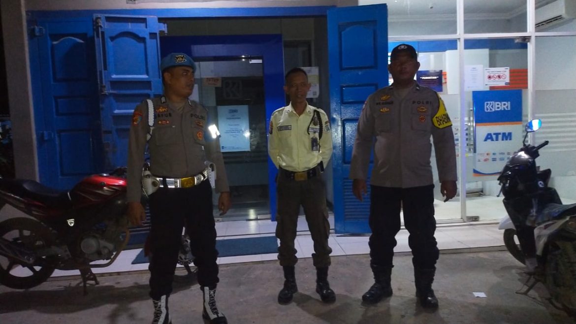 Patroli Malam Polsek Medang Deras Jaga Kondusifitas Kamtibmas