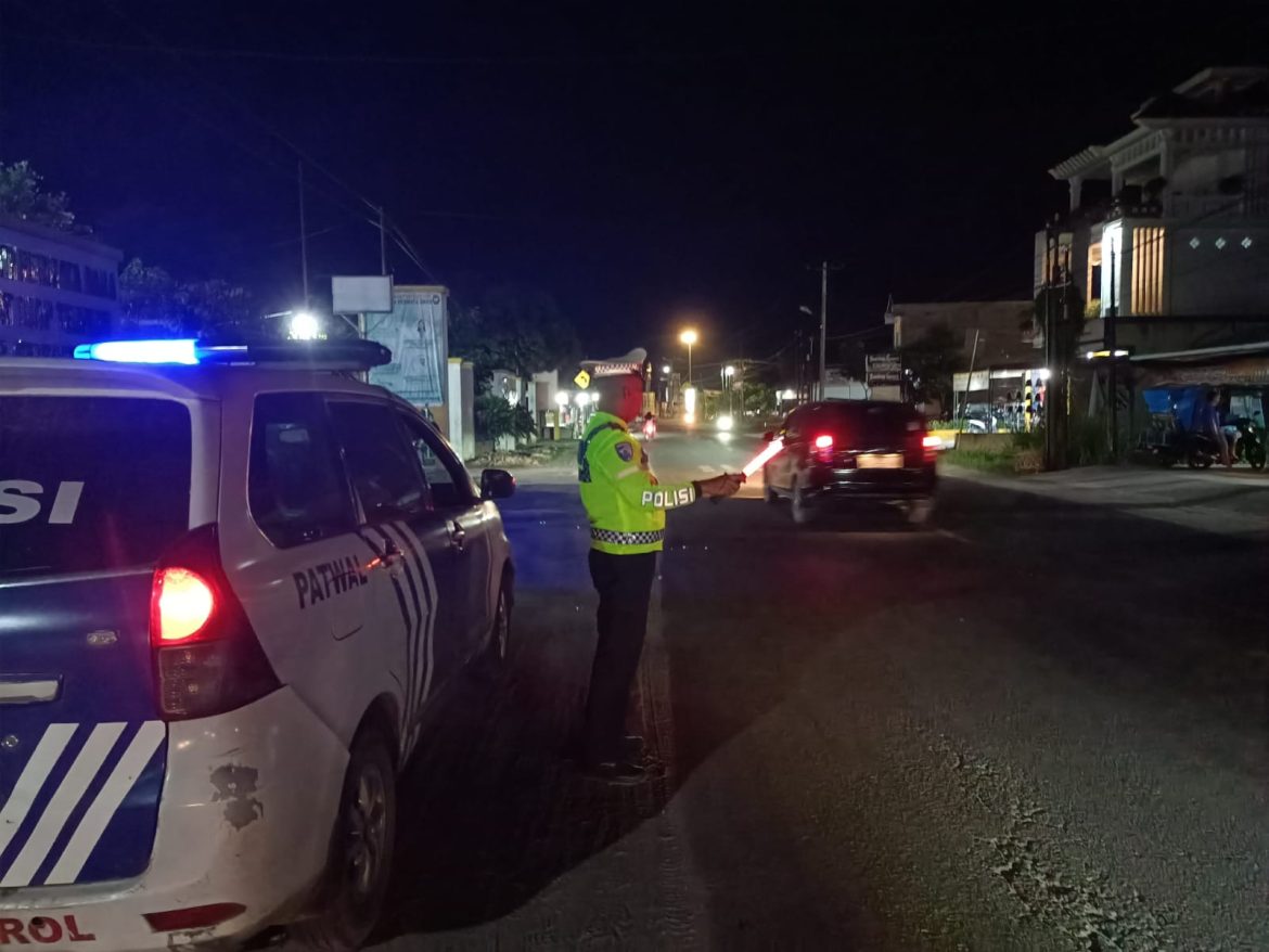 Sat Lantas Polres Batu Bara Pengamanan dan Gatur Lalin Disejumlah Mesjid