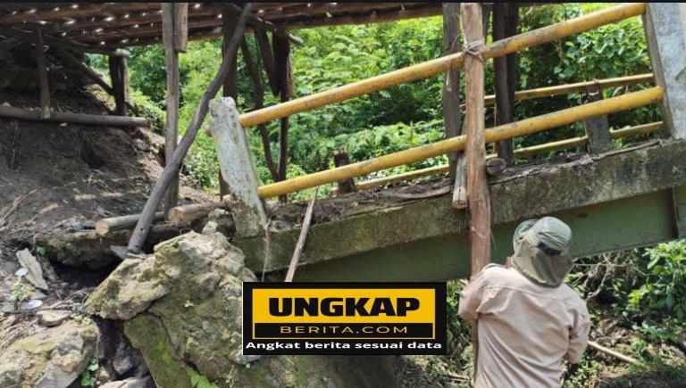 Dinas PUPR Indramayu Tinjau Jembatan Putus di Drunten, Warga Berharap Perbaikan Segera Terlaksana