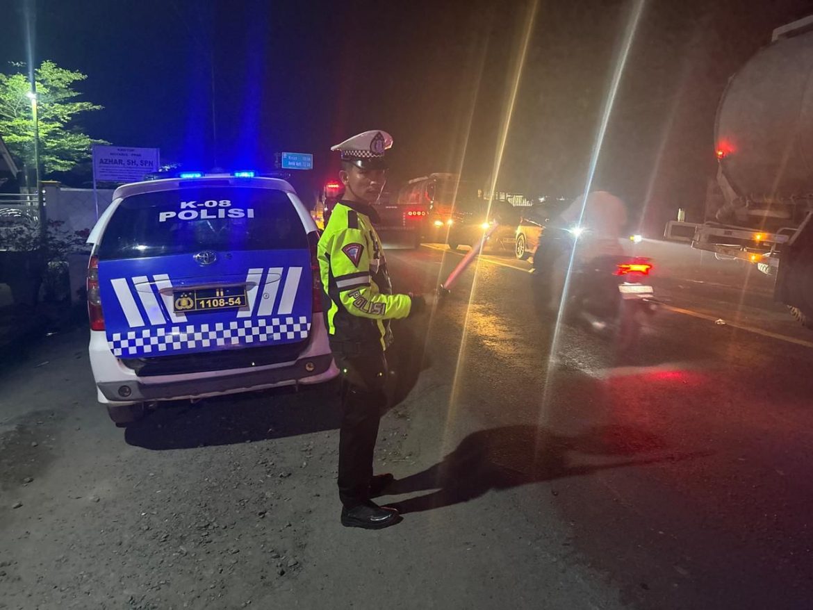 Patroli Blue Light Sat Lantas Polres Batu Bara Pastikan Kelancaran Arus Lalin