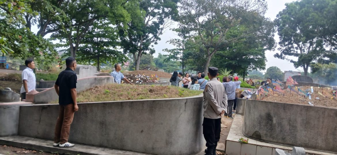 Polres Tebing Tinggi Pengamanan Tradisi Ziarah Kubur Cheng Beng