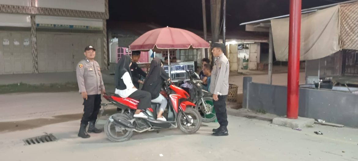Cegah Aksi Kejahatan Polsek Medang Deras Patroli Mobile Dibeberapa Ruas Jalan