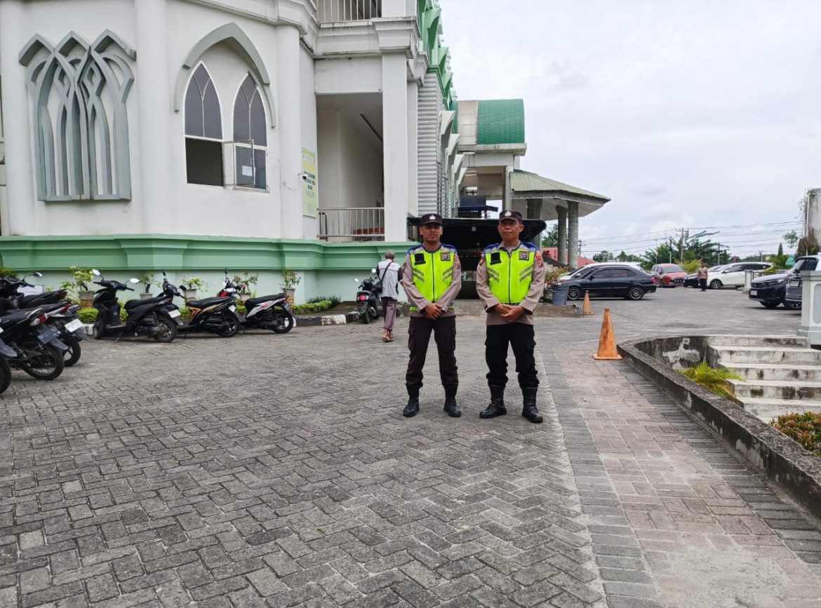 Amankan Sholat Jumat, Polsek Rambutan Pantau Beberapa Mesjid