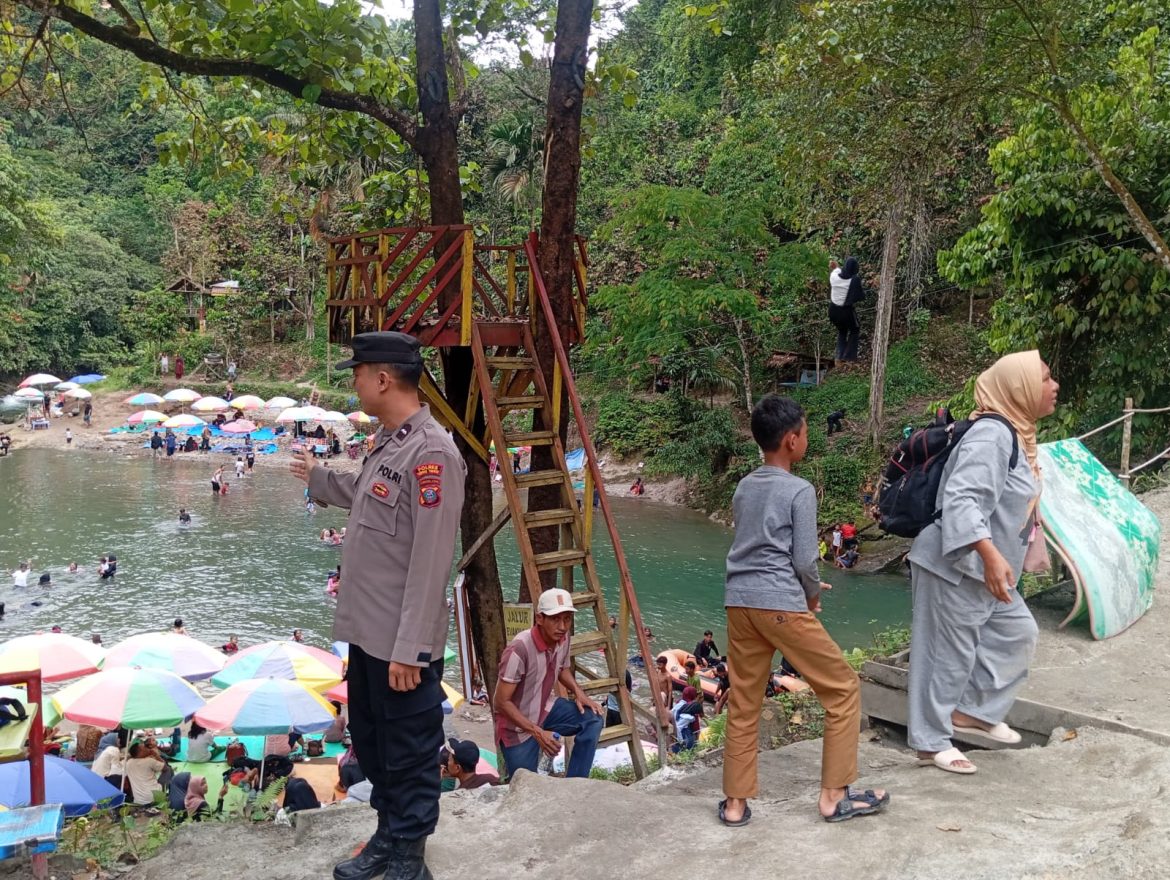 Polsek Sipispis Pastikan Kenyamanan Pengunjung Objek Wisata Bartong