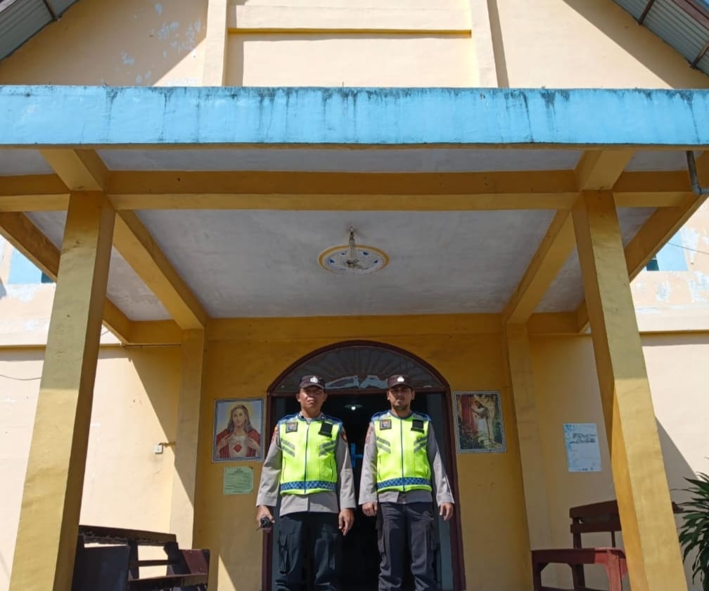 Polsek Rambutan Patroli Pengamanan Ibadah Minggu di Sejumlah Gereja