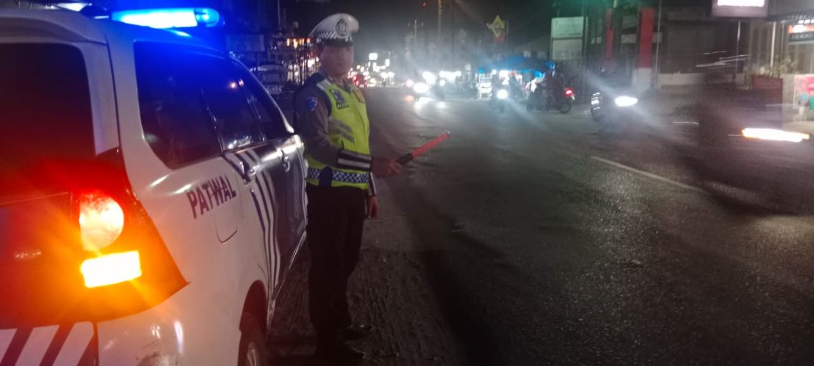 Sat Lantas Polres Batu Bara Antisipasi Kemacetan Lewat Patroli Blue Light