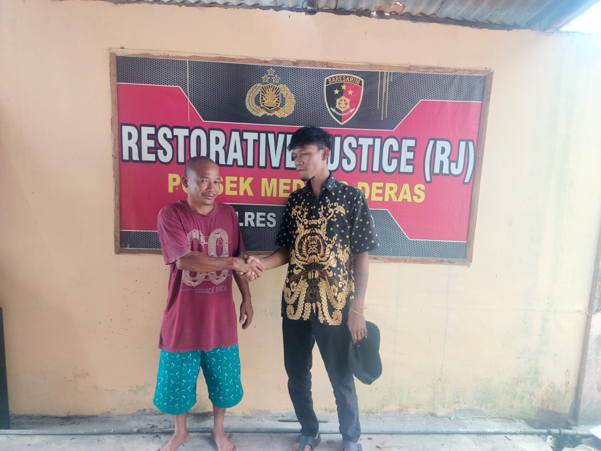 Polsek Medang Deras Mediasi Permasalahan Penganiayaan Lewat Restorative Justice