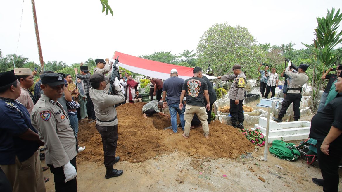 Polres Sergai Berduka Cita Wafatnya Purnawirawan Polri