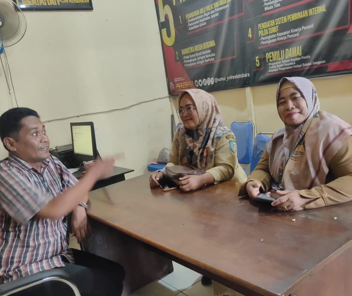 Personil Polsek Lima Puluh Cooling System dan Sambang Kamtibmas