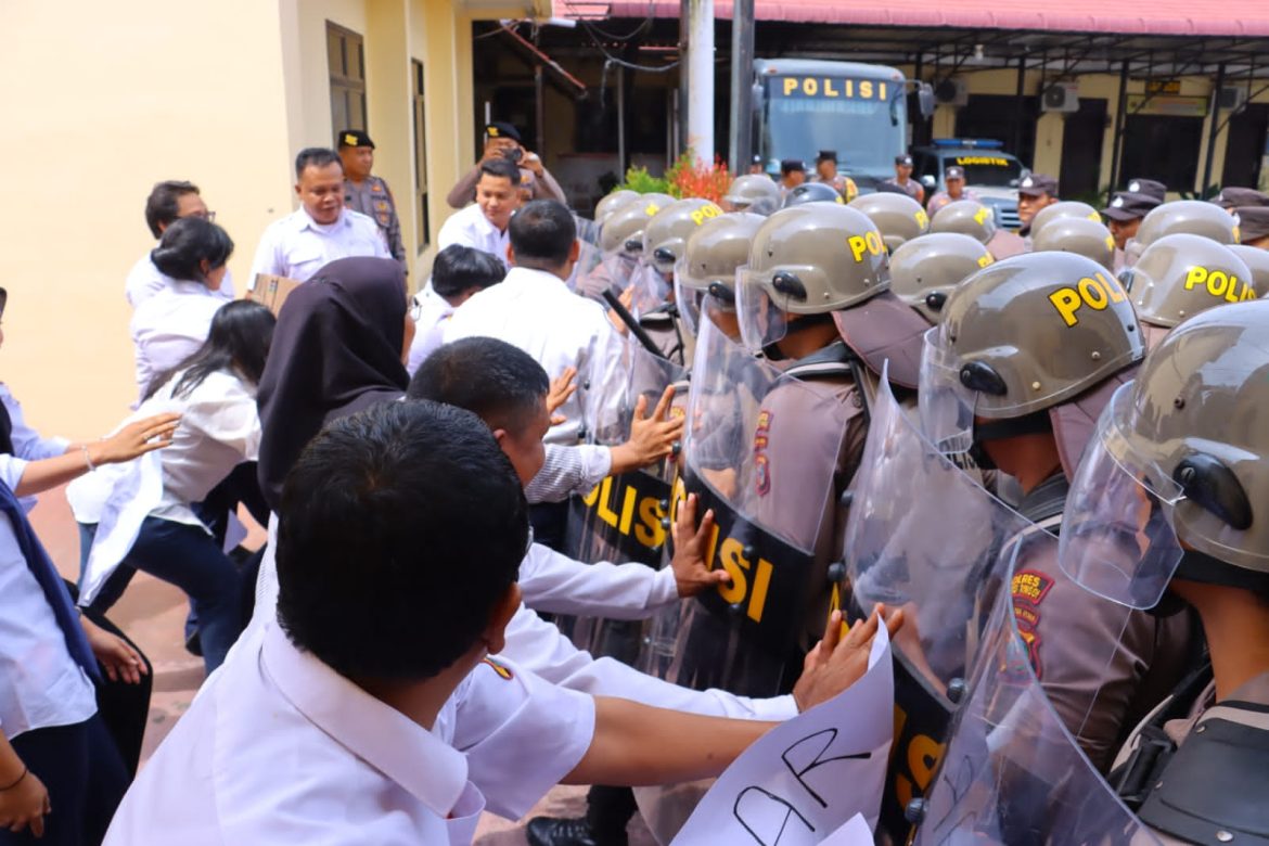 Latihan Dalmas, Kapolres Tebing Tinggi Tekankan Profesionalisme dan Kesiapsiagaan