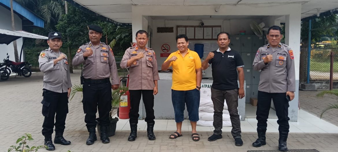 Kapolsek Lima Puluh AKP Tukkar L. Simamora, S.H, M.H Pimpin Pam Peringatan May Day