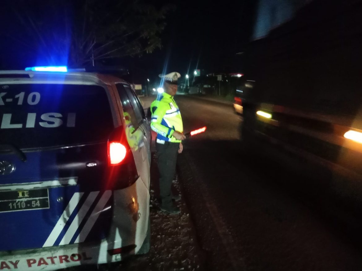 Sat Lantas Polres Batu Bara Patroli Blue Light Dilokasi Rawan Macet