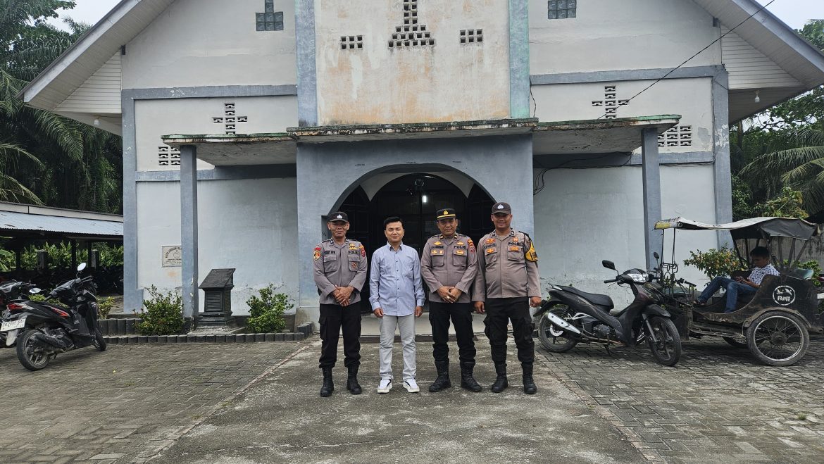 Polsek Indrapura Pengamanan Ibadah Minggu