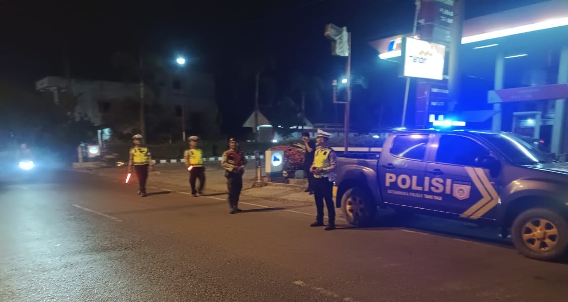 Polres Tebing Tinggi Gelar Patroli Blue Light Antisipasi Geng Motor dan Balap Liar