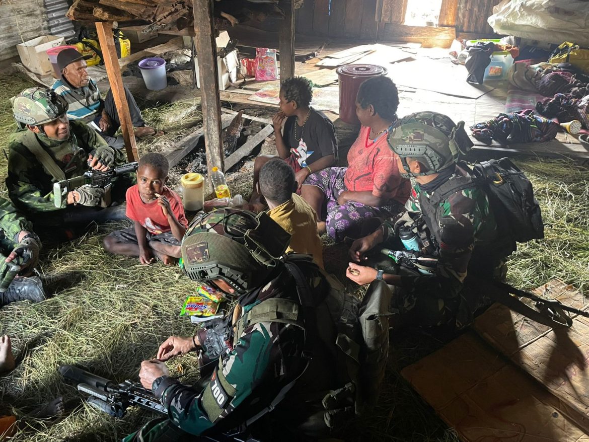 Honai yang Berbisik, TNI yang Mendengar, Kisah Satgas TNI Menyembuhkan Lelah Papua