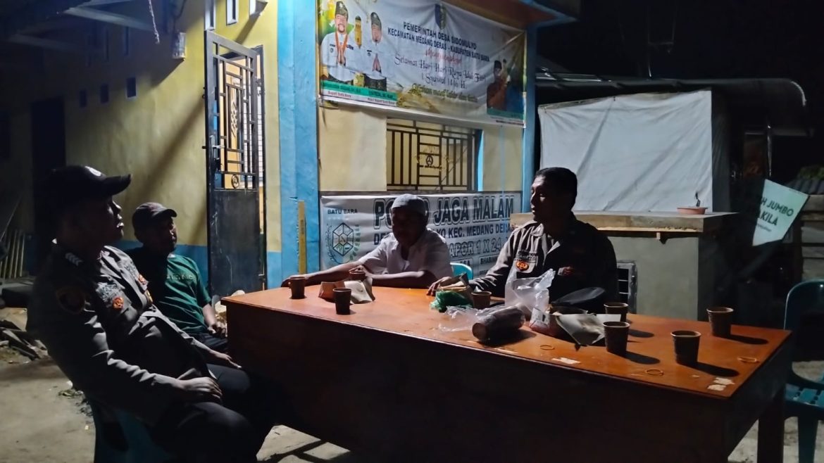Polsek Medang Deras Patroli dan Sambang Pos Kamling Desa Sidomulyo