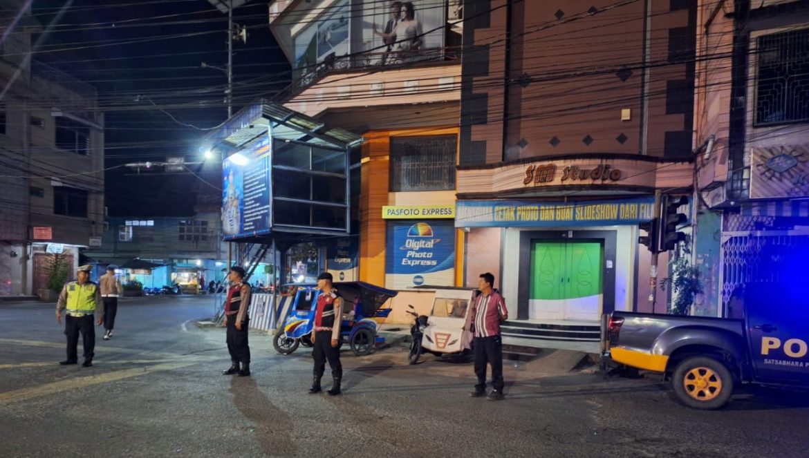 Wujudkan Keamanan Malam Hari, Polres Tebing Tinggi Laksanakan Patroli Blue Light