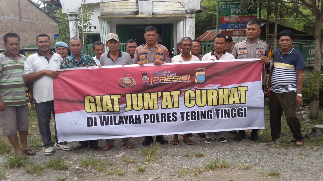 Kapolsek Bandar Khalipah AKP Japaris Peranginangin, S.H Tampung Aspirasi Masyarakat di Jumat Curhat