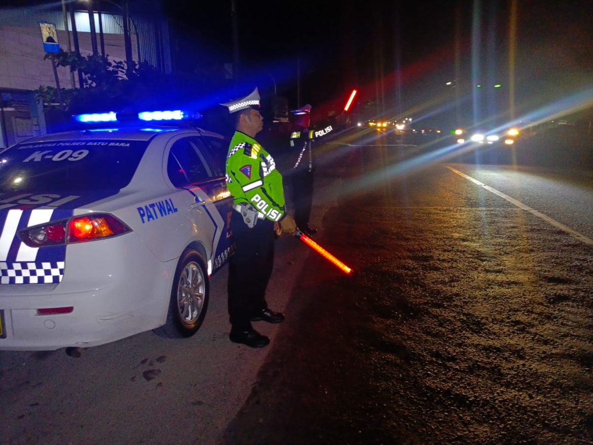 Patroli Blue Light Sat Lantas Polres Batu Bara di Jalinsum