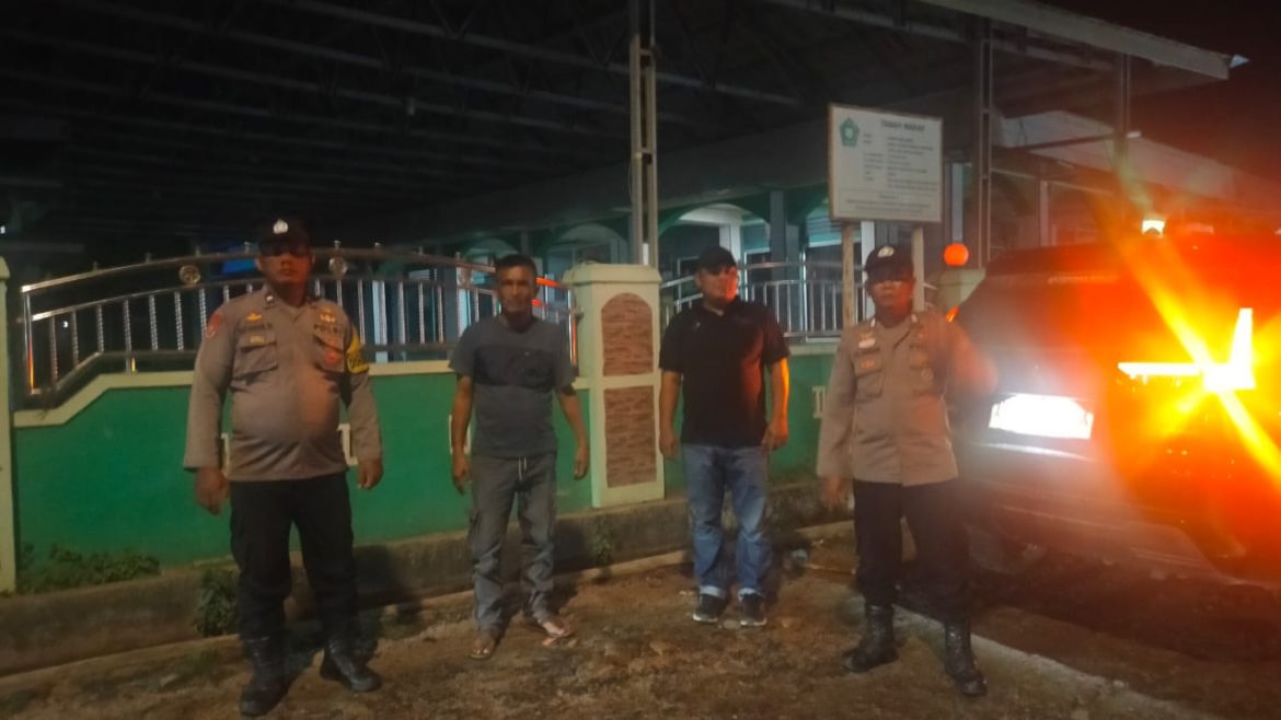 Kapolsek Medang Deras AKP A.H. Sagala Pimpin Patroli Mobile Antisipasi Gemot