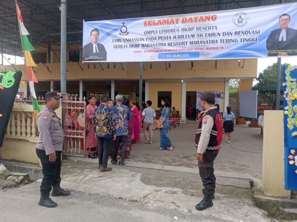Polres Tebing Tinggi Pengamanan Pesta Jubelium 50 Tahun Gereja HKBP Maranatha