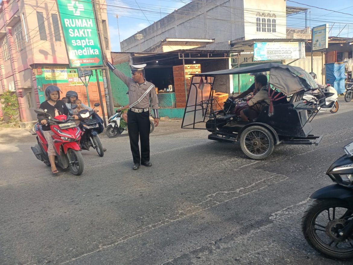 Sat Lantas Polres Batu Bara Gatur Lalin Pagi di Sejumlah Ruas Jalan