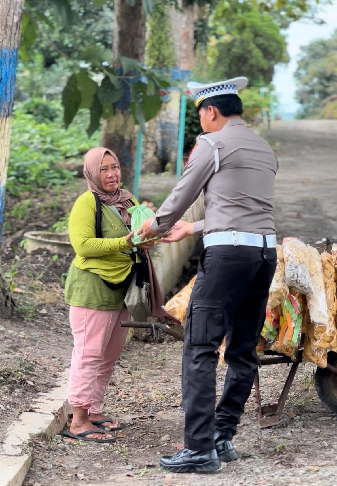 Jumat Berkah Sat Lantas Polres Batu Bara Berbagi Kebaikan