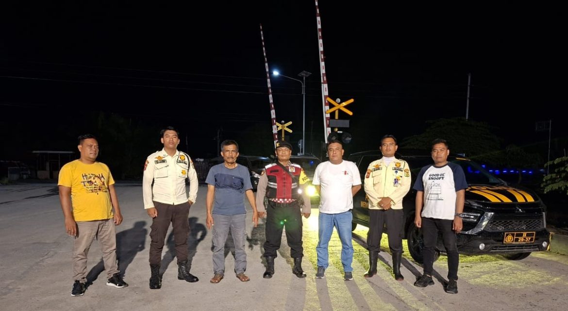 Antisipasi Kejahatan Jalanan, Kapolsek Medang Deras AKP A.H. Sagala Pimpin Patroli Mobile