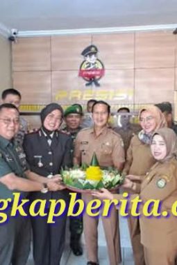 ‎Camat Indramayu Ucapkan Selamat HUT Bhayangkara ke-79: Semoga Polri Semakin Dicintai Masyarakat
