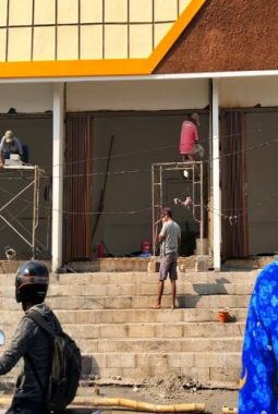 Bangunan Tanpa IMB dijalan Garuda Sampang Kota Terancam Sangsi Pembongkaran